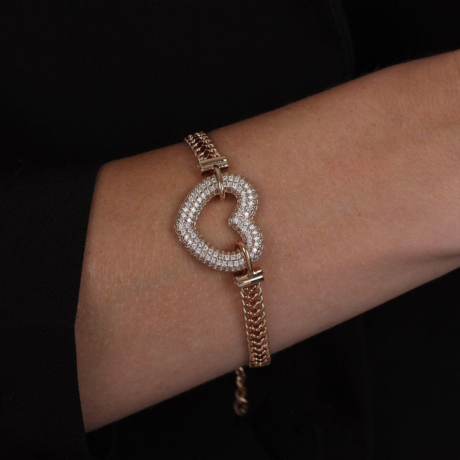 Pulseira Dourada de Coração Vazado Cravejado com Zircônia - Delicatti