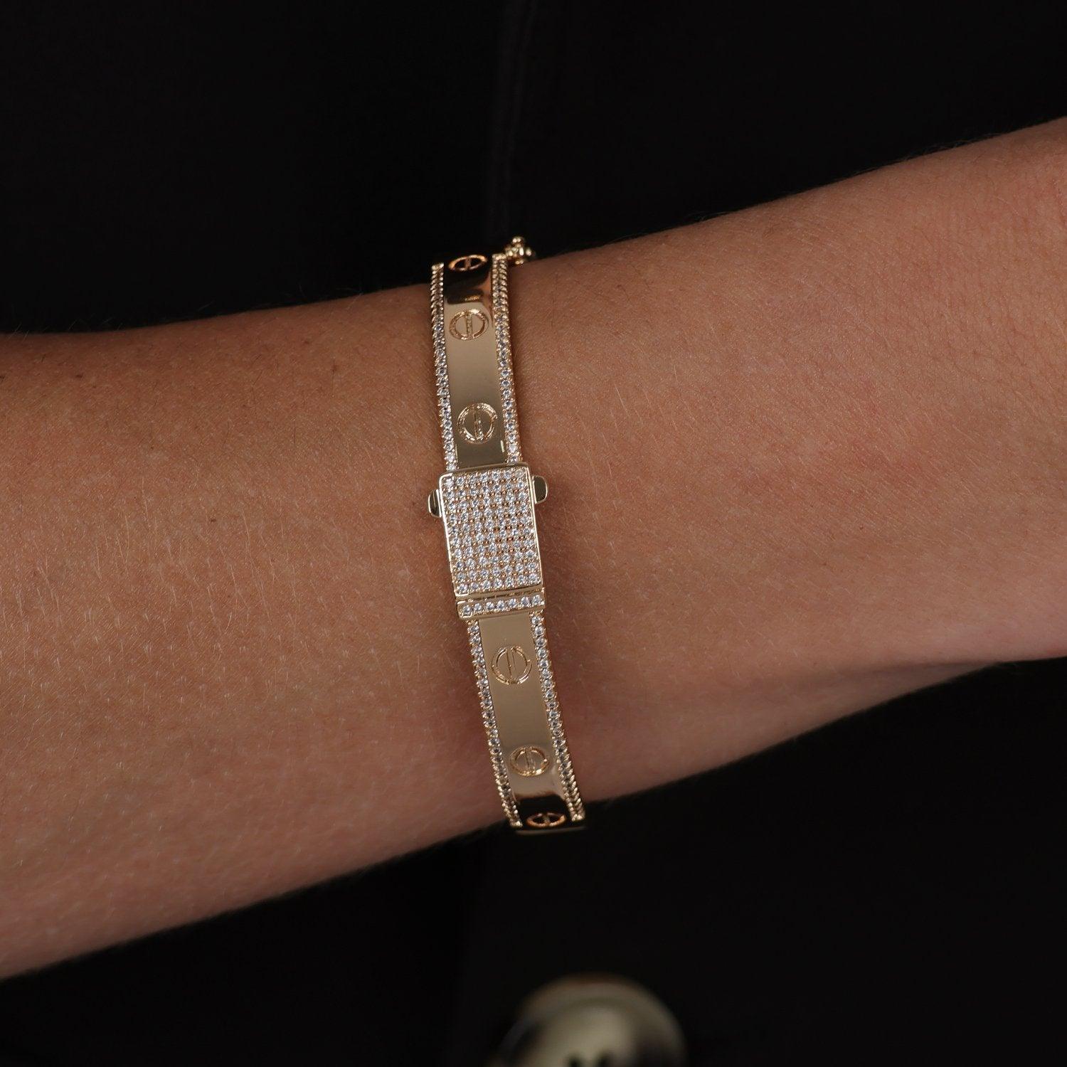 Bracelete Dourado Cravejado de Zircônia - Delicatti