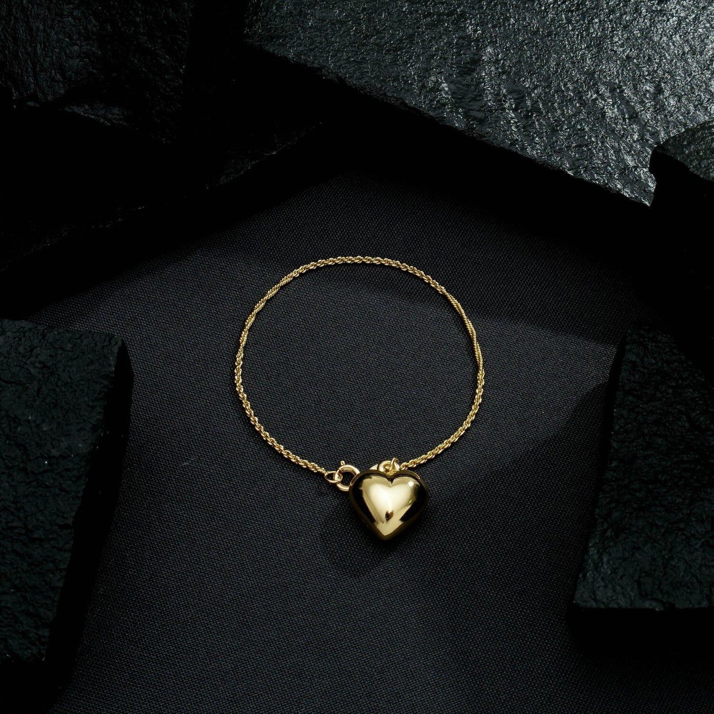 Pulseira Dourada de Cordão Baiano com Coração - Delicatti